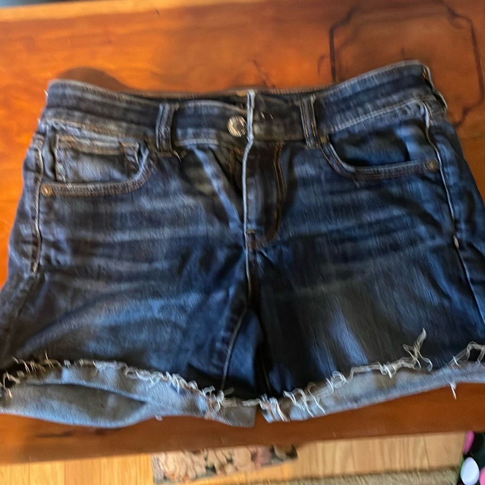 American Eagle midi jean shorts super stretchy size 4